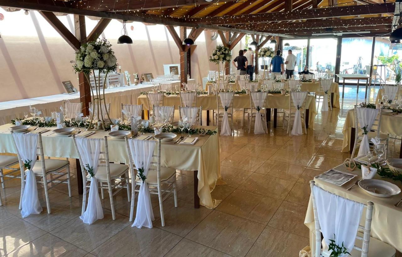 Penzion Bebek Filakovo Buitenkant foto