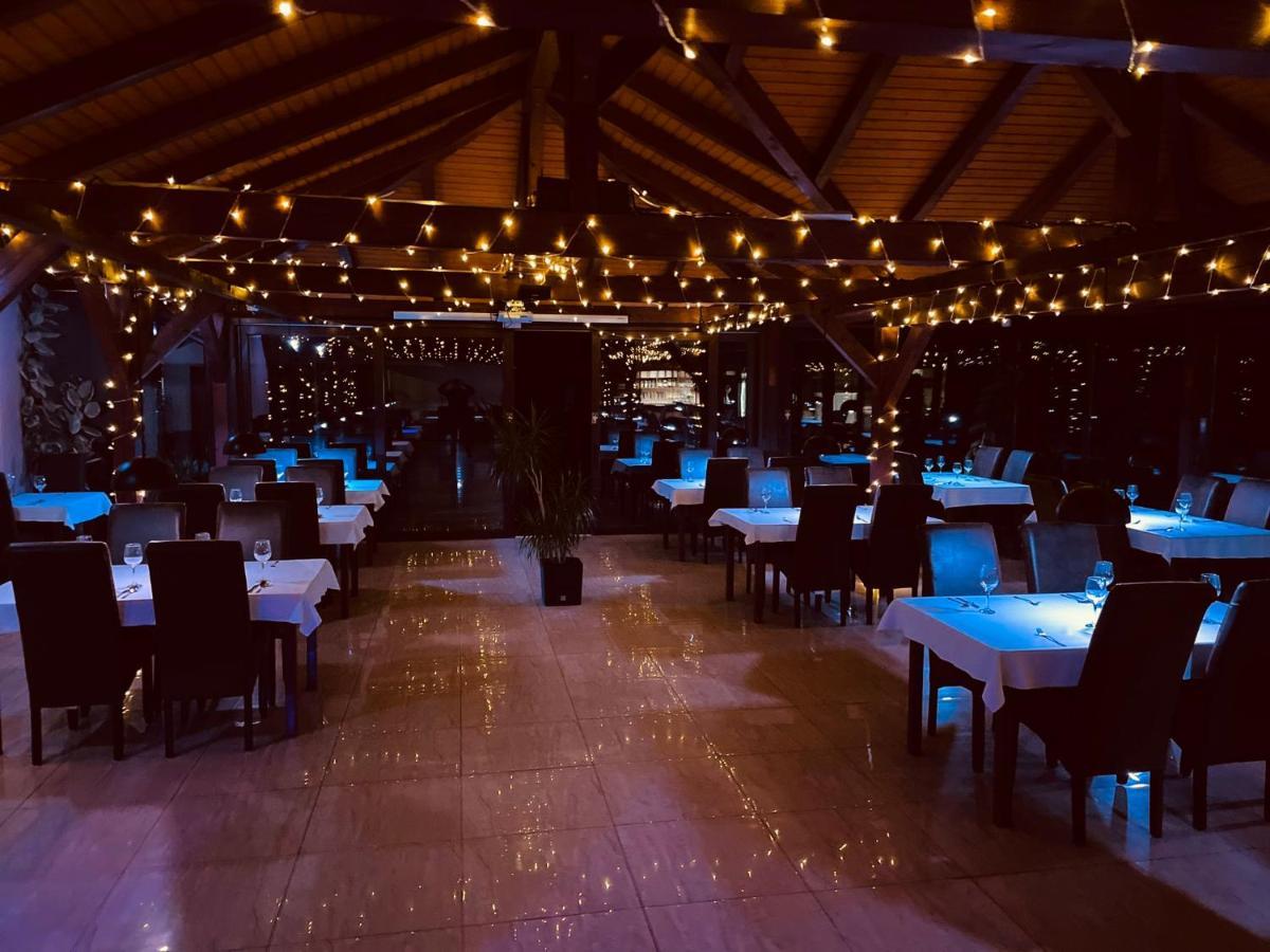 Penzion Bebek Filakovo Buitenkant foto