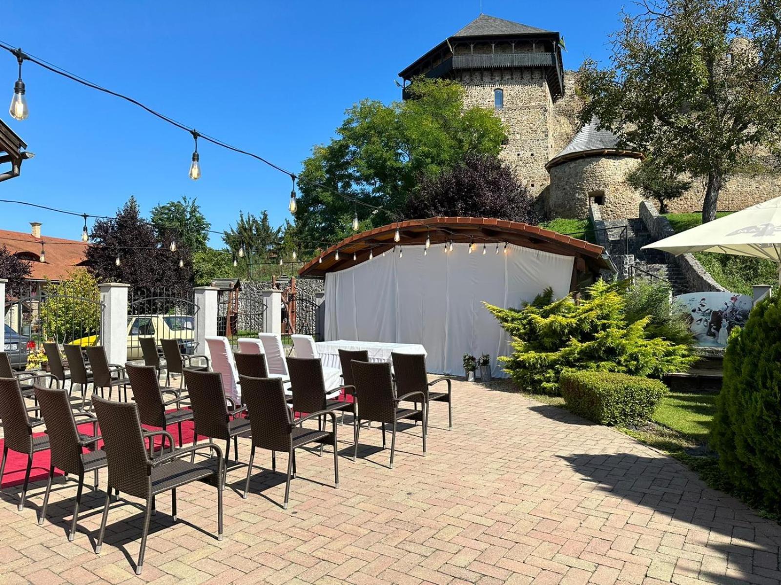 Penzion Bebek Filakovo Buitenkant foto